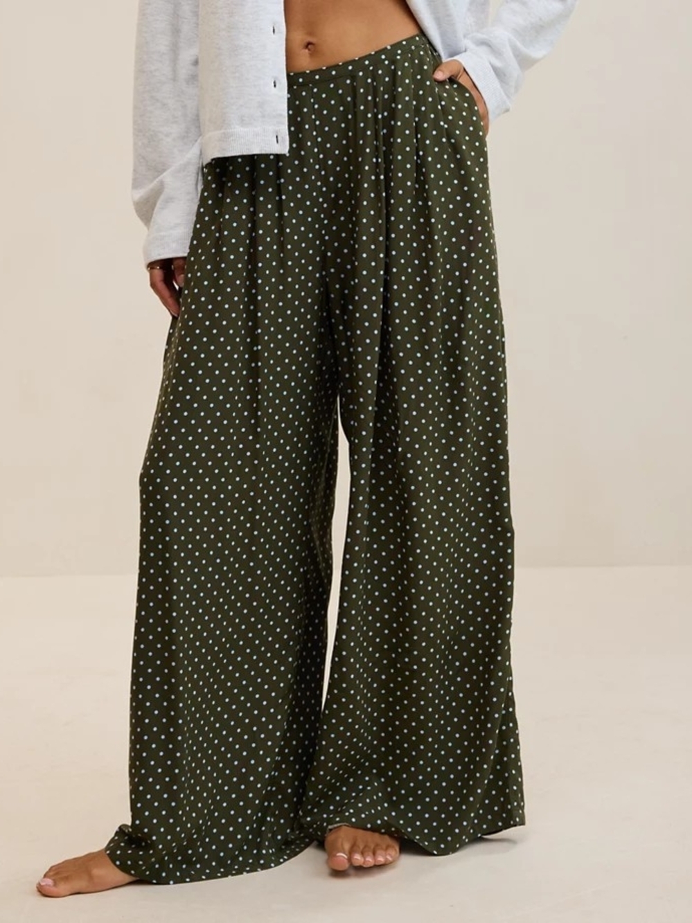 aerie - NWT Drapey Trousers - M